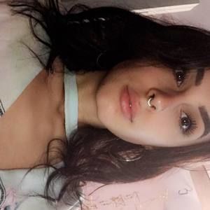 Meet your Posher, Isabella